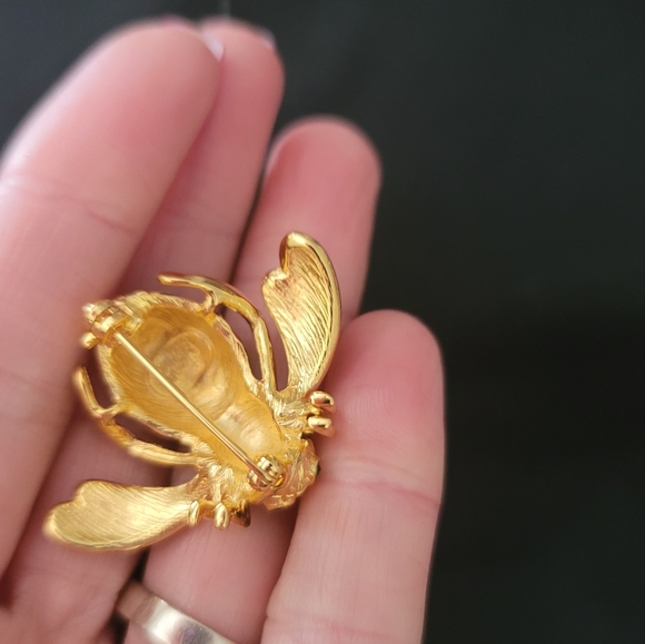 Joan Rivers Brooch - Picture 2 of 5